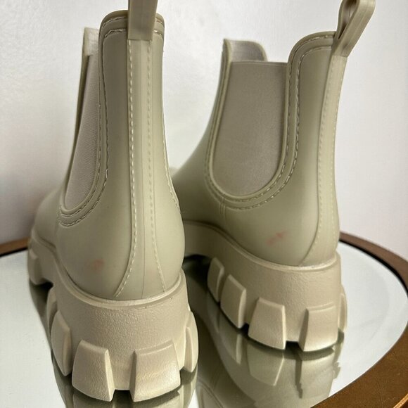 JEFFREY CAMPBELL Pleu Platform Lug Sole Chelsea Rain Boot in Cream Size US 10 - Picture 7 of 9